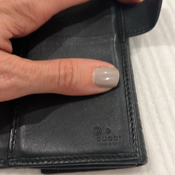 Authentic Like New Black Gucci Embossed Black Leather Wallet - Picture 5 of 8